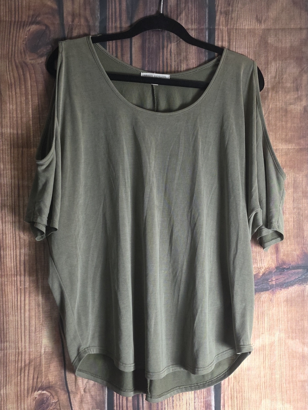 Green Envelope Olive XL Shoulder Tee